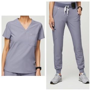 Figs Women's Scrub Top in Light Gray
